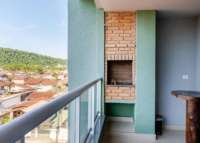 Apê a 250 metros da praia do Perequê açu em